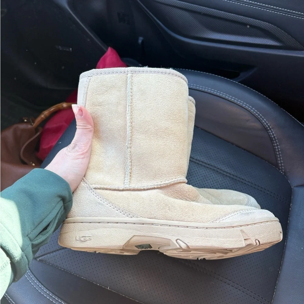 UGG soft warm